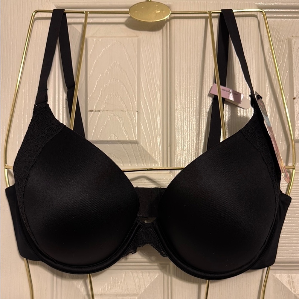 NWT Maidenform Push-Up Underwire Bra with Adjustable Straps